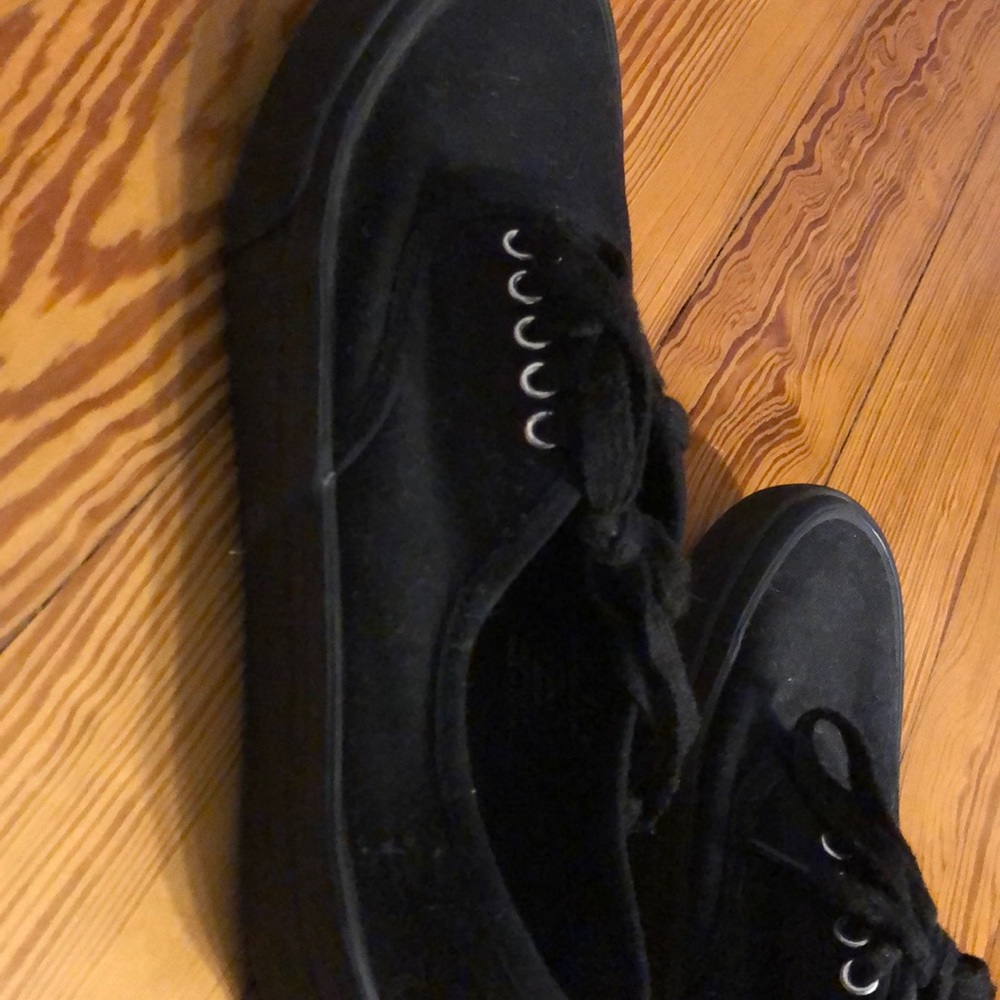 Shoes - Picture 2 of 2